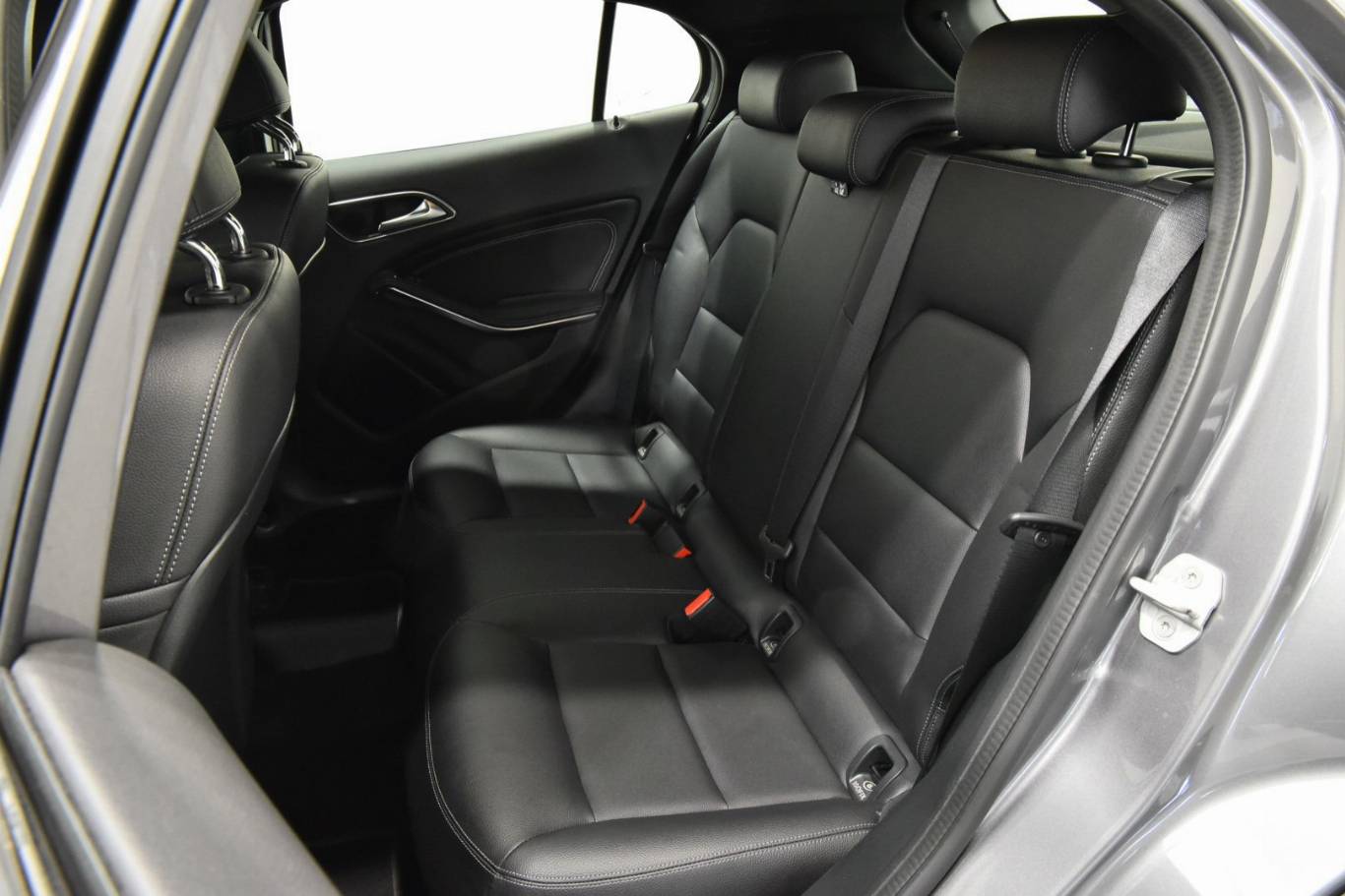 MERCEDES-BENZ GLA 200 20