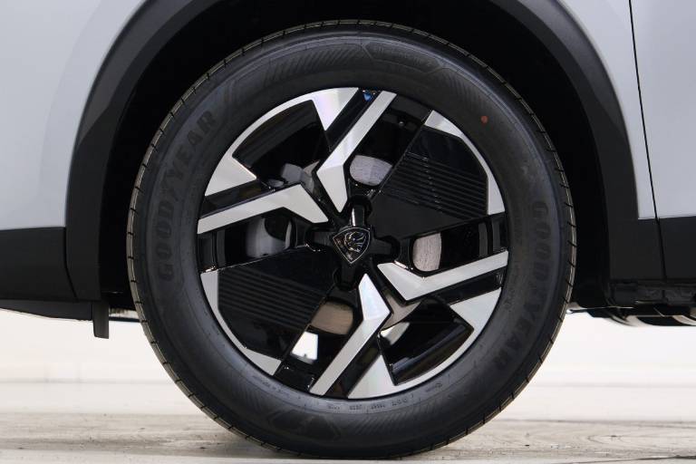 PEUGEOT 2008 14