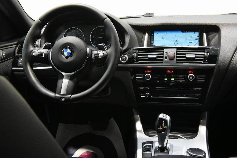 BMW X4 23