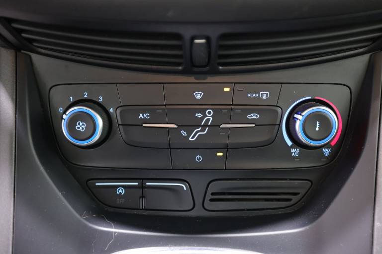 FORD C-Max 32