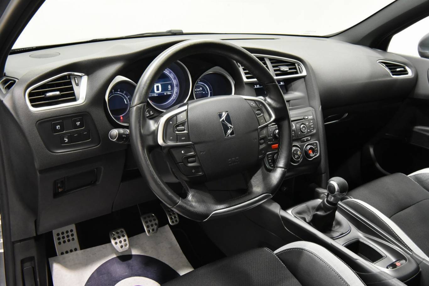 DS AUTOMOBILES DS 4 3