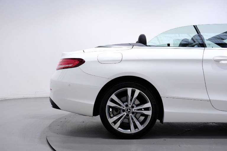 MERCEDES-BENZ C 220 53