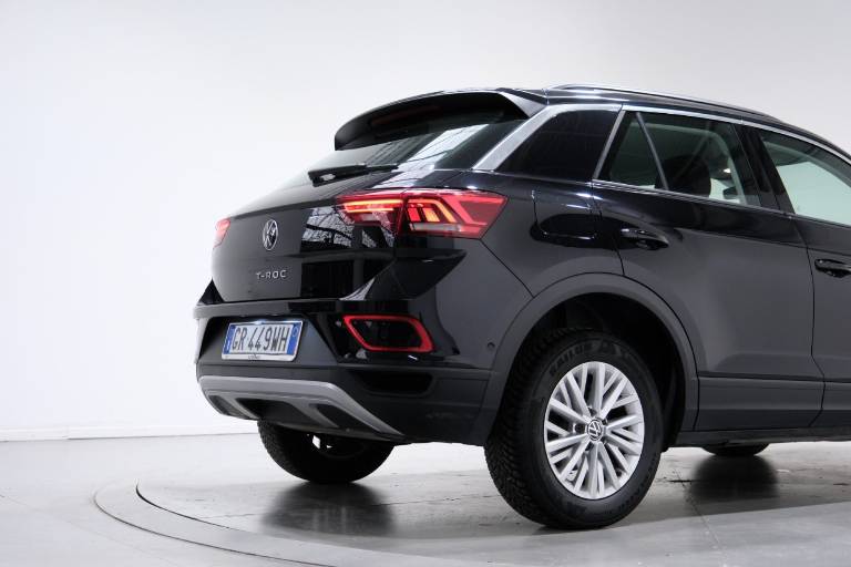 VOLKSWAGEN T-Roc 49