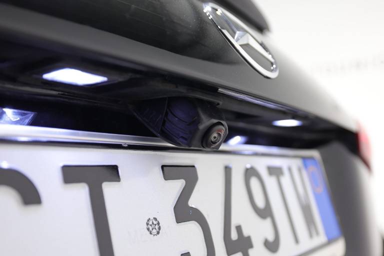 MERCEDES-BENZ A 180 46