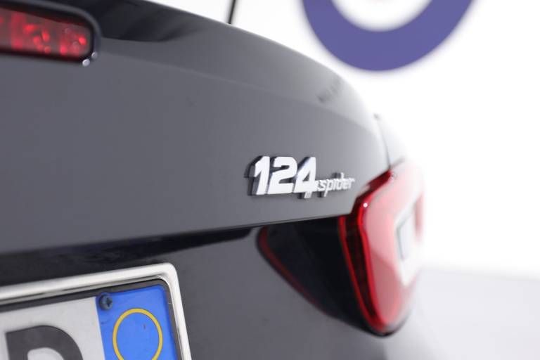 FIAT 124 Spider 39