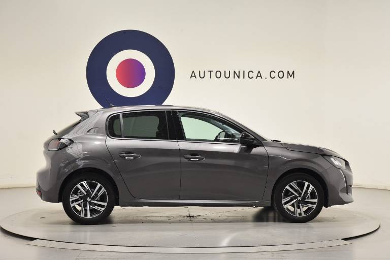 PEUGEOT 208 10