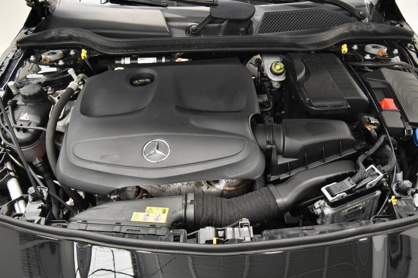 MERCEDES-BENZ CLA 180 13