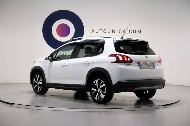 PEUGEOT 2008 17