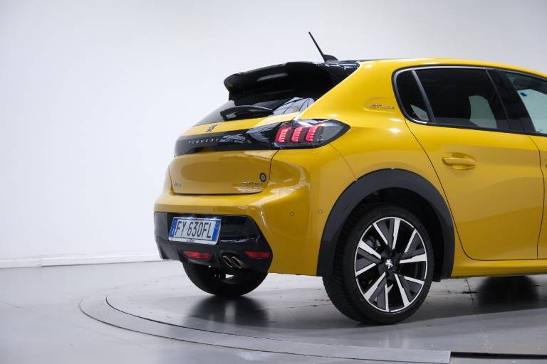 PEUGEOT 208 59
