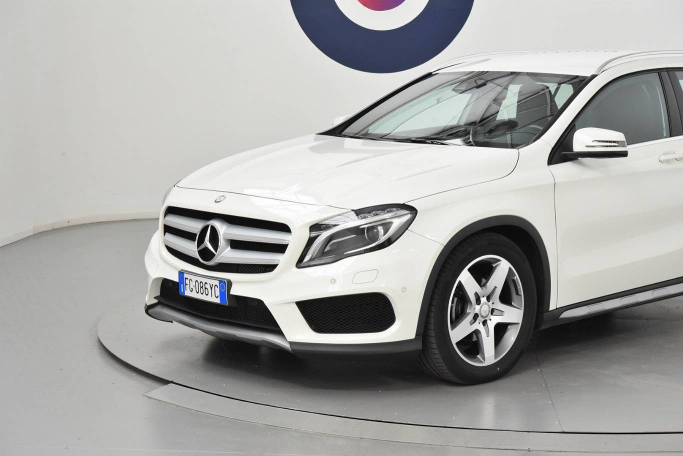 MERCEDES-BENZ GLA 200 14