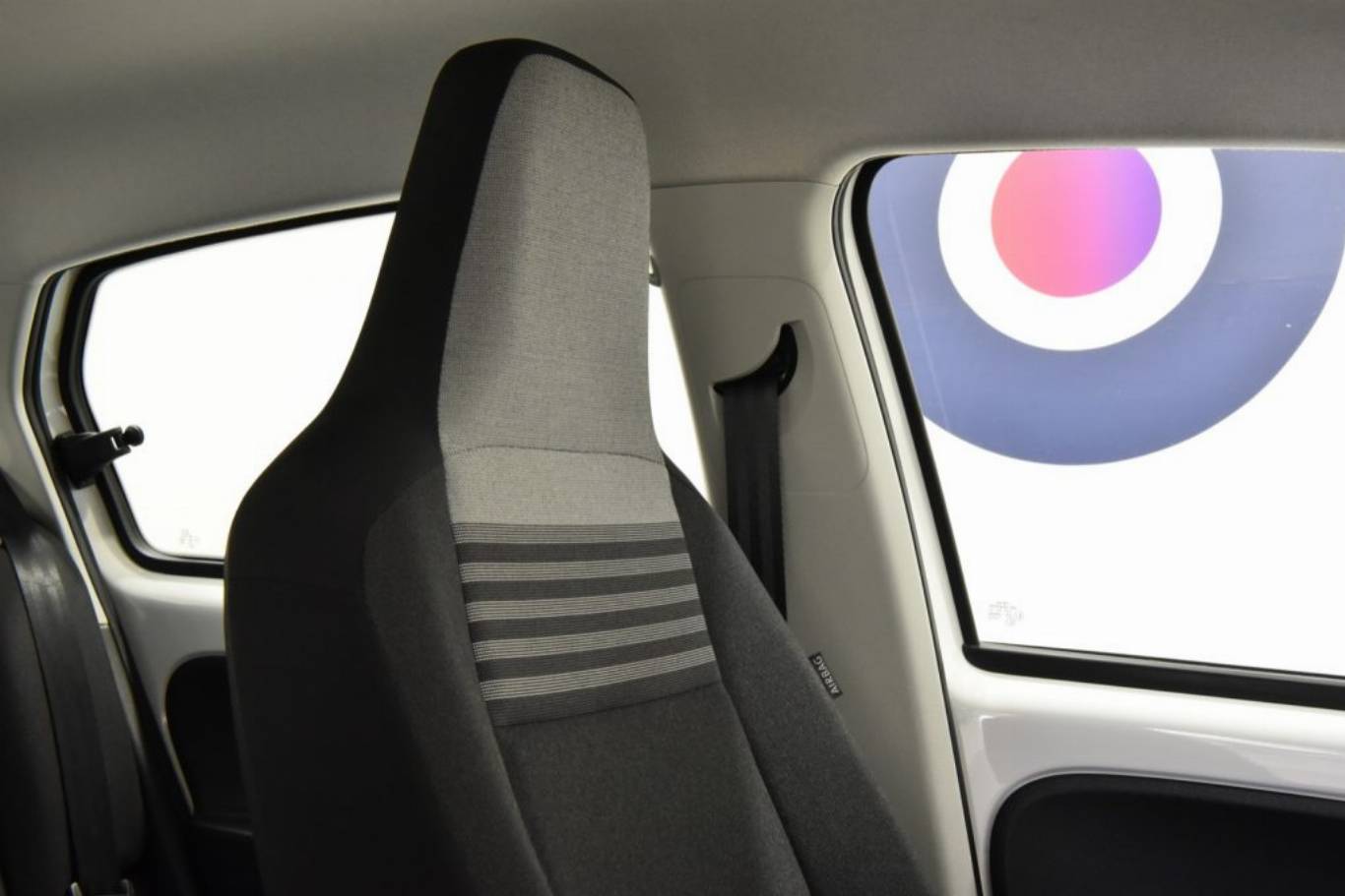 VOLKSWAGEN Up! 40