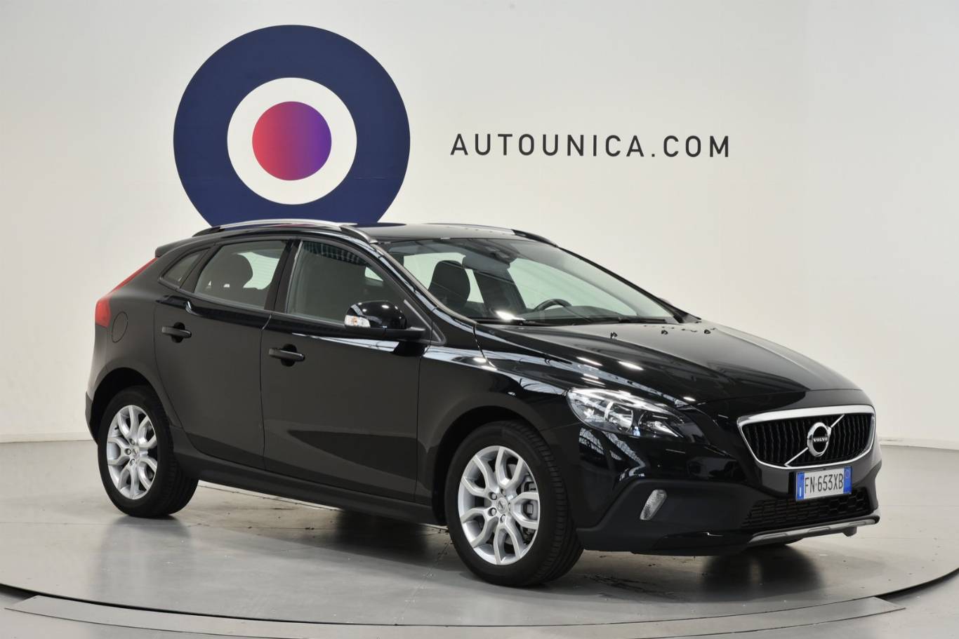 VOLVO V40 Cross Country 29