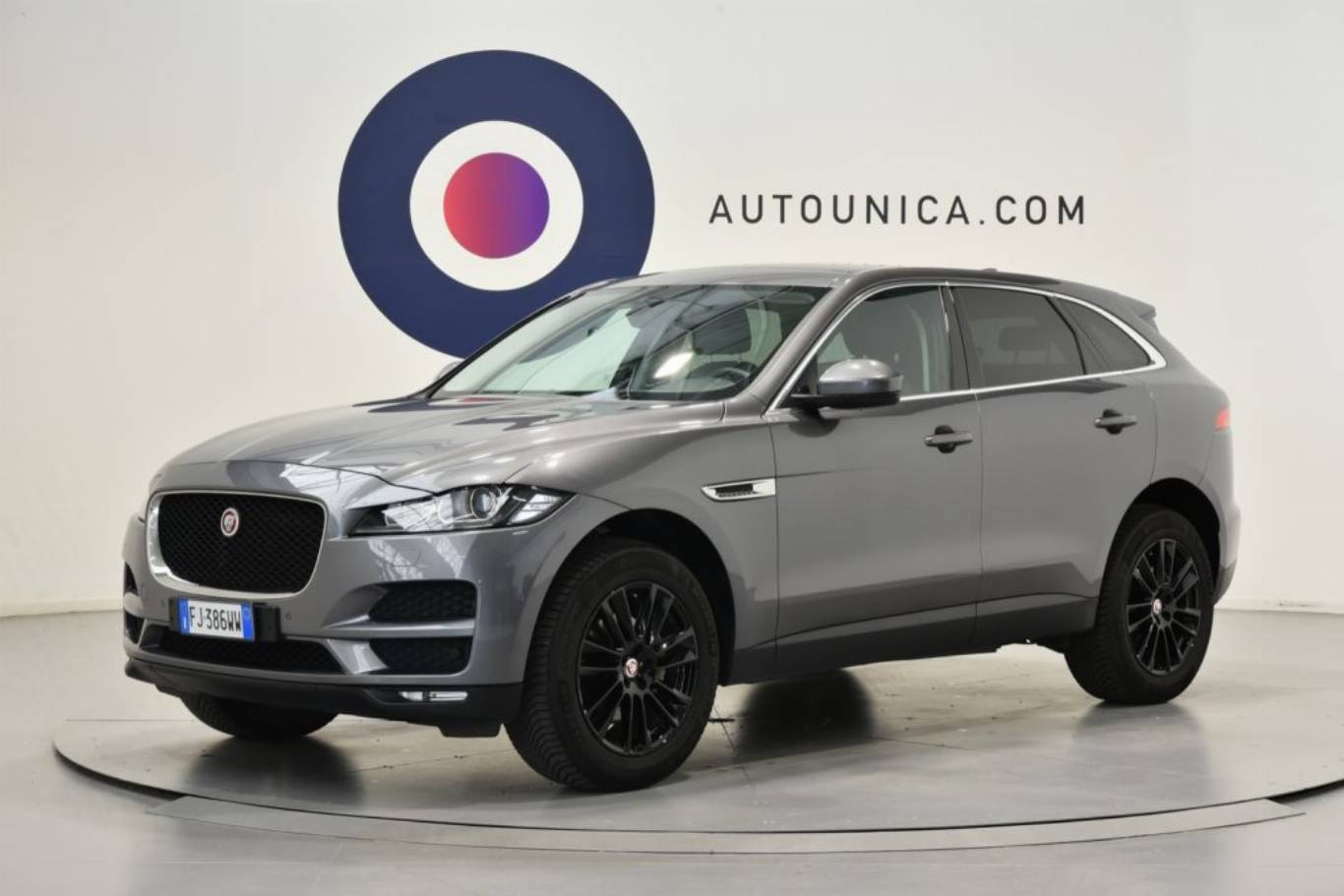 JAGUAR F-Pace 1