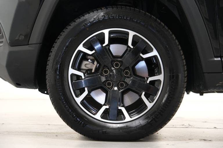 JEEP Compass 12