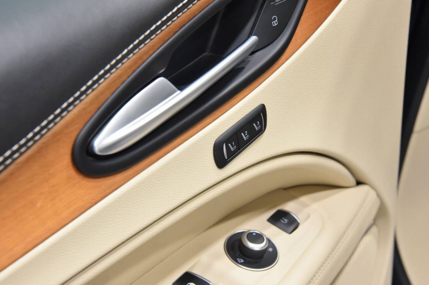 ALFA ROMEO Stelvio 4