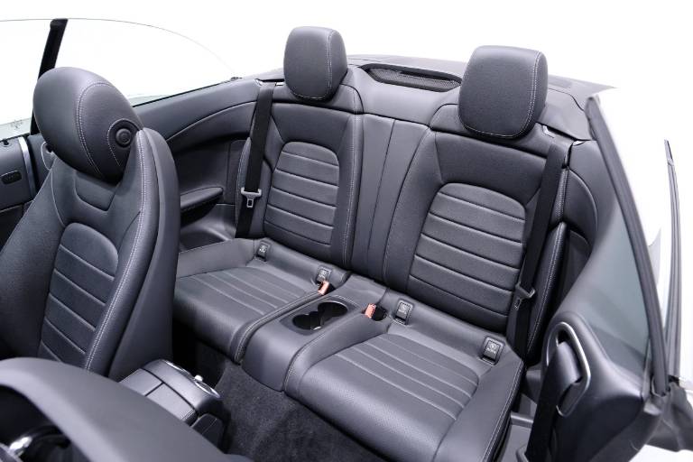 MERCEDES-BENZ C 220 11