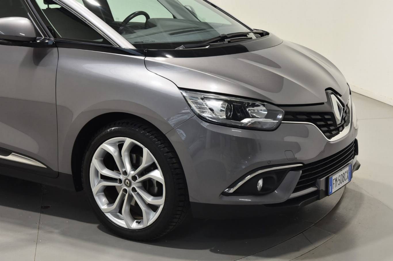 RENAULT Grand Scenic 30