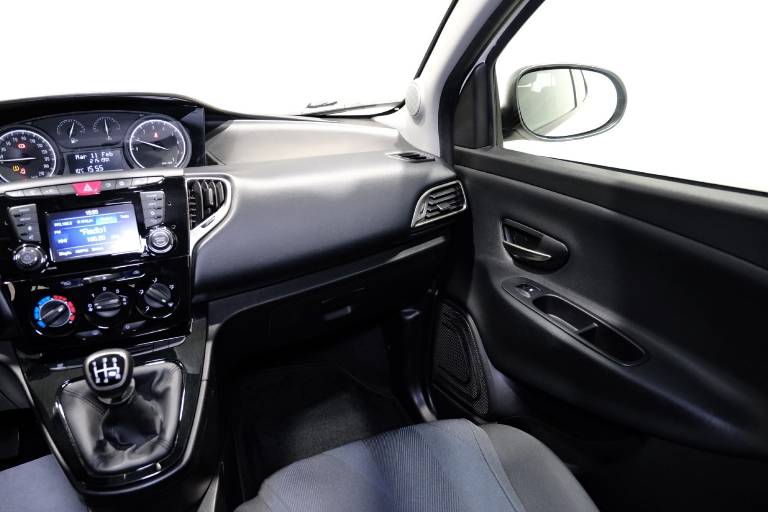 LANCIA Ypsilon 34