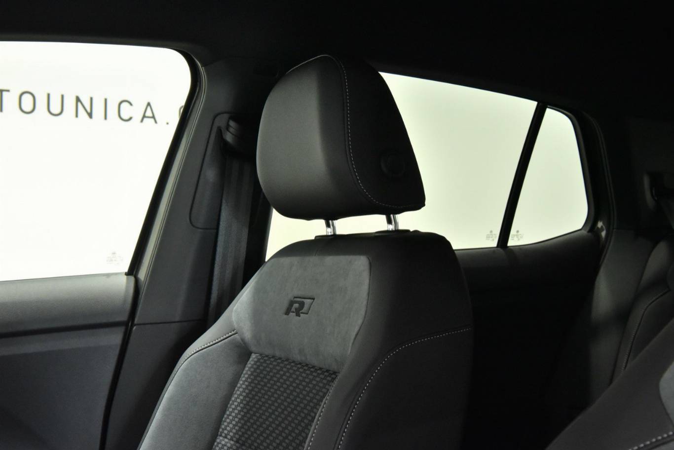 VOLKSWAGEN T-Cross 42