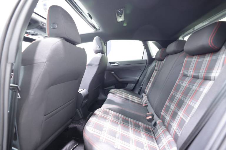 VOLKSWAGEN Polo GTI 36