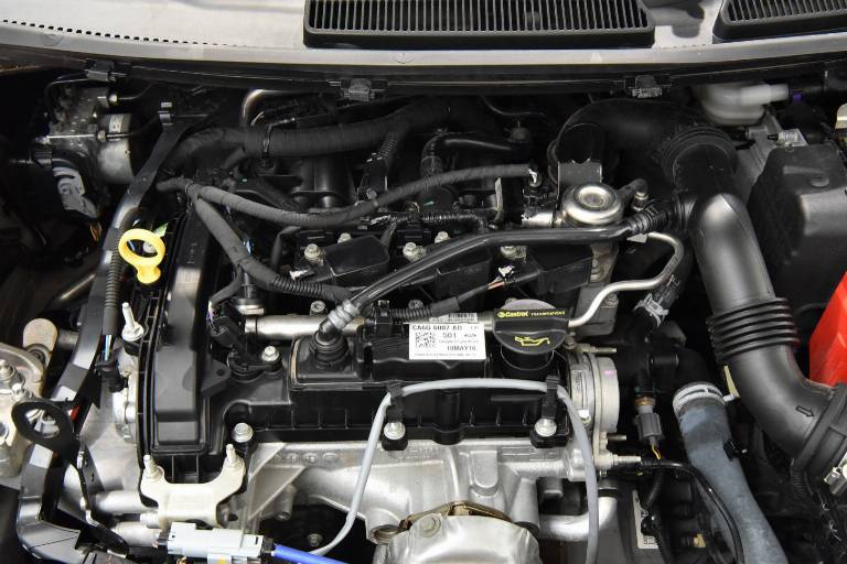 FORD Fiesta 14