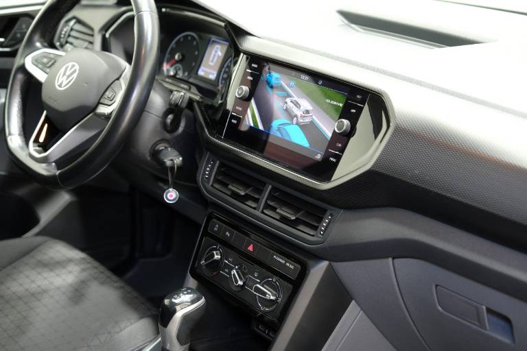 VOLKSWAGEN T-Cross 46