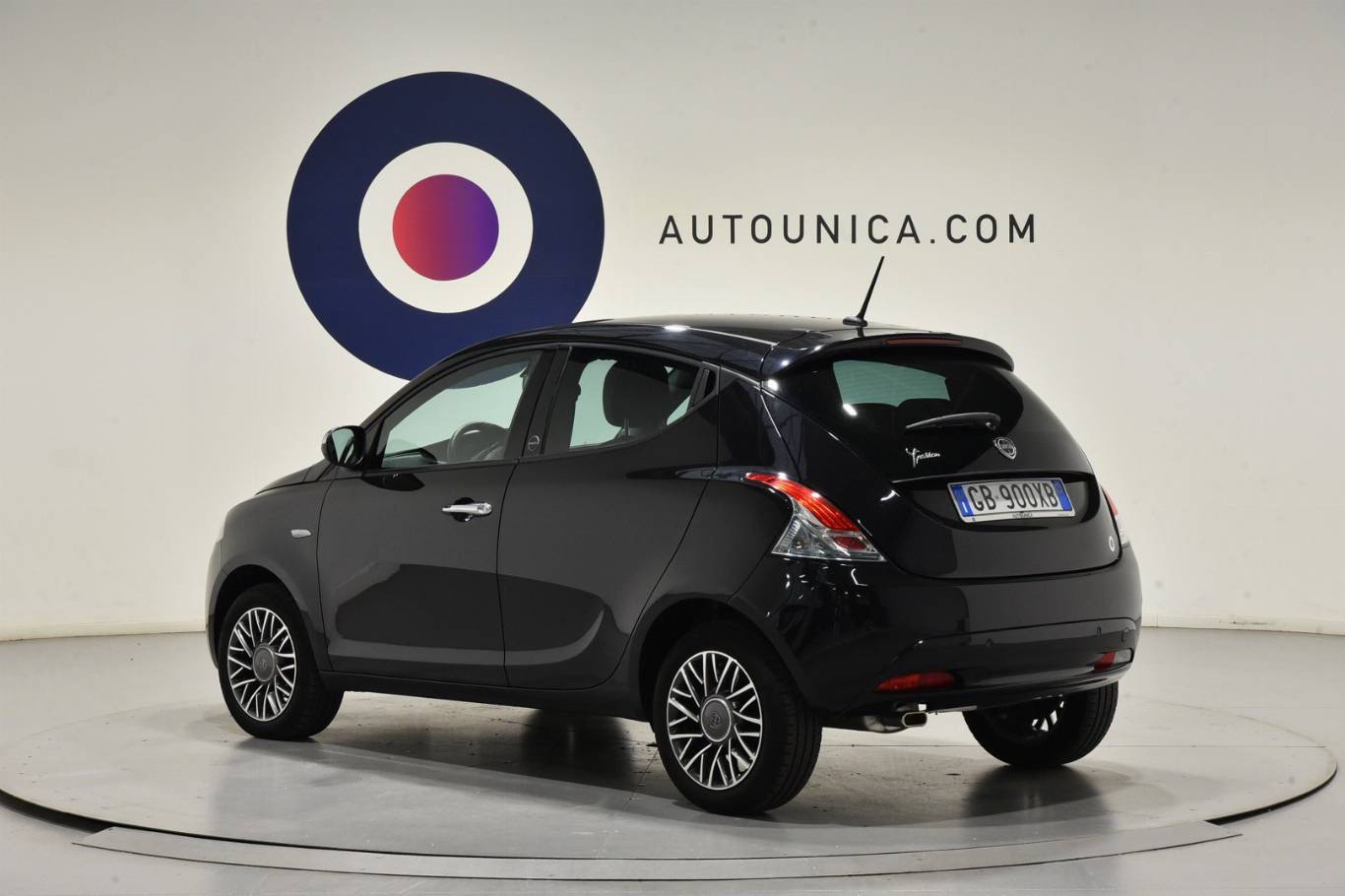 LANCIA Ypsilon 2