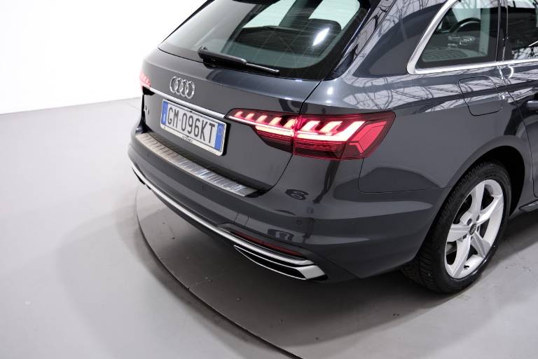 AUDI A4 55