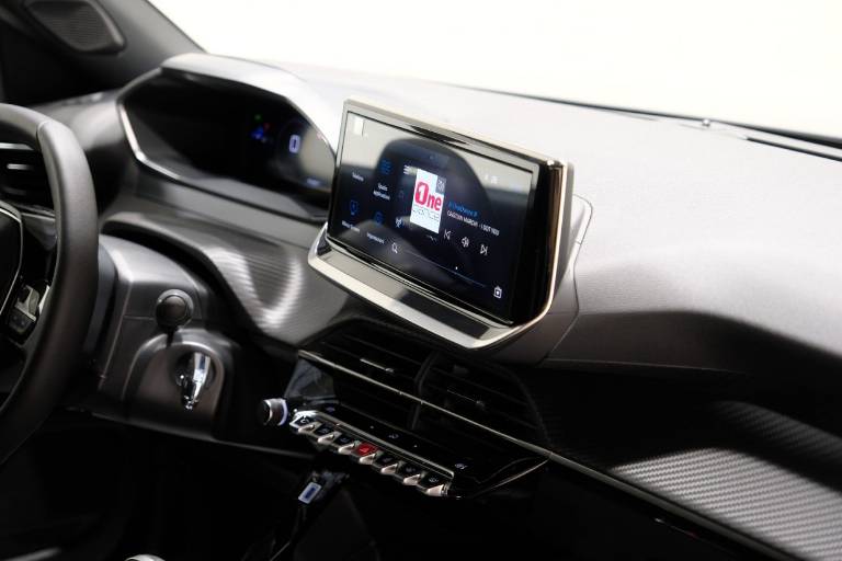 PEUGEOT 2008 53