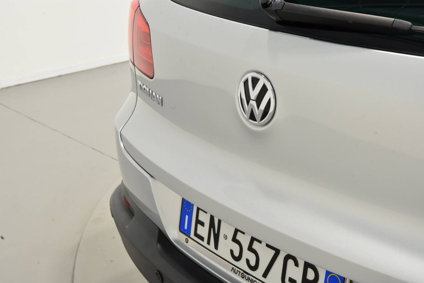 VOLKSWAGEN Tiguan 54