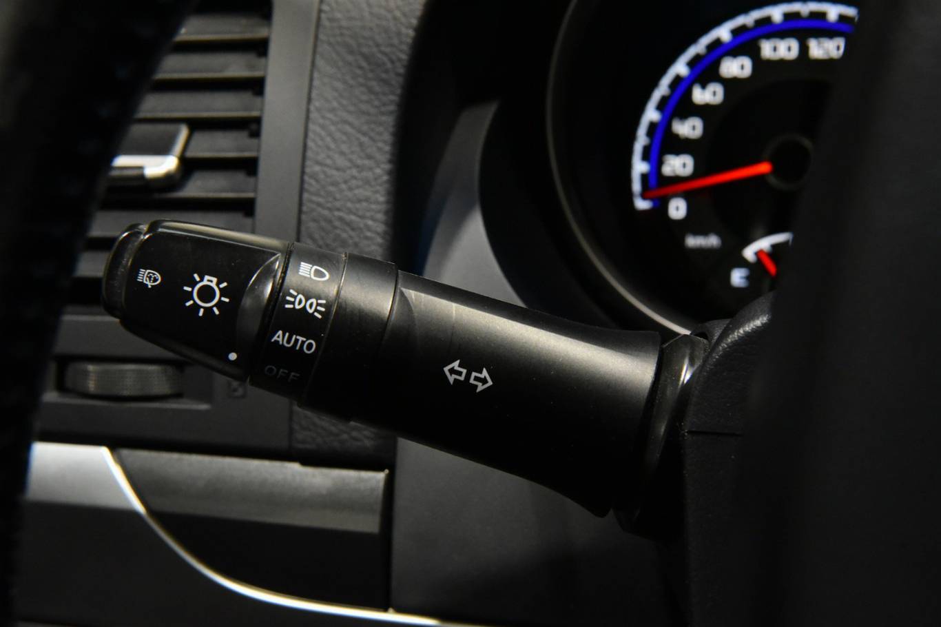 MITSUBISHI Pajero 24