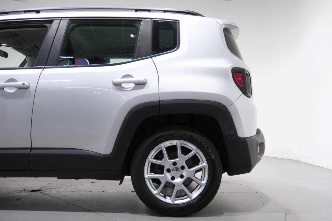 JEEP Renegade 41