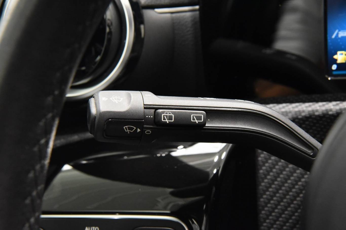 MERCEDES-BENZ A 180 22