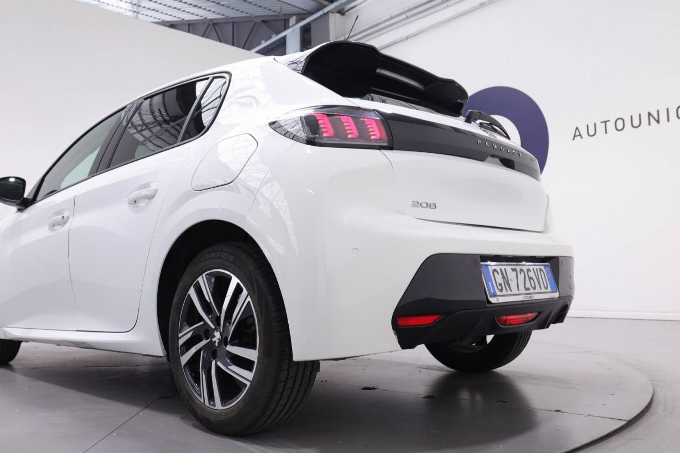 PEUGEOT 208 39