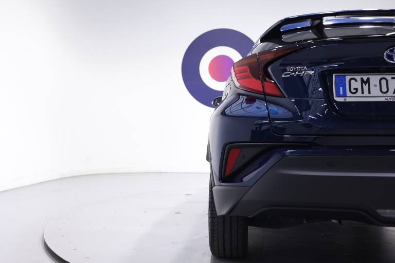 TOYOTA C-HR 47