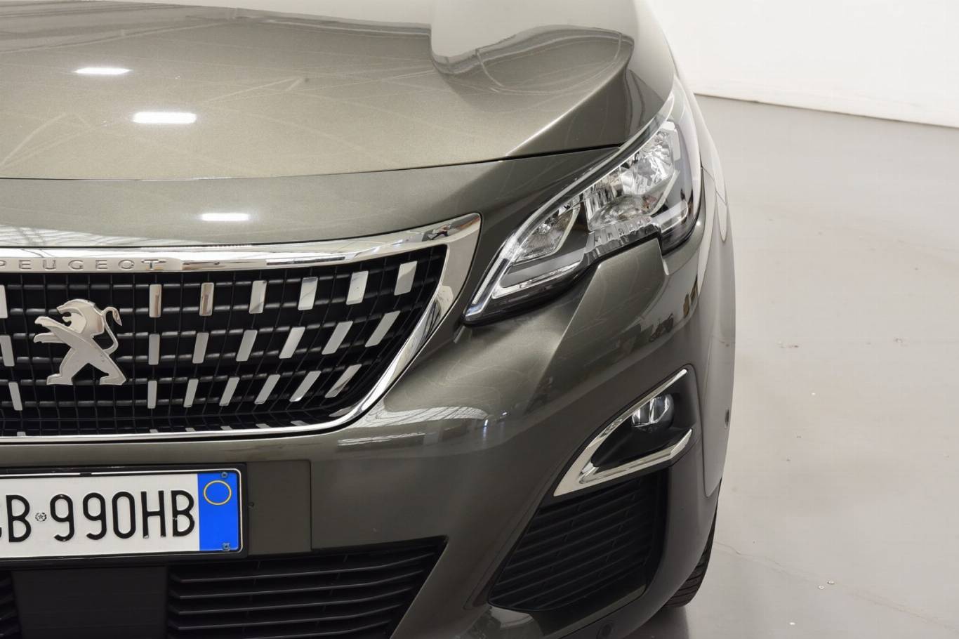 PEUGEOT 5008 14