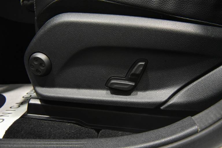 MERCEDES-BENZ GLC 250 36