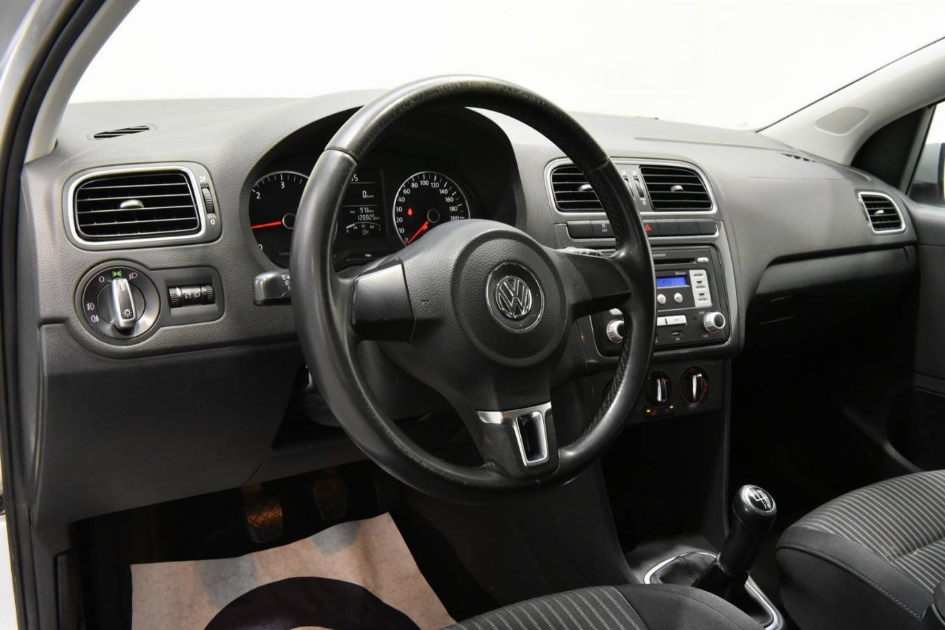 VOLKSWAGEN Polo 3