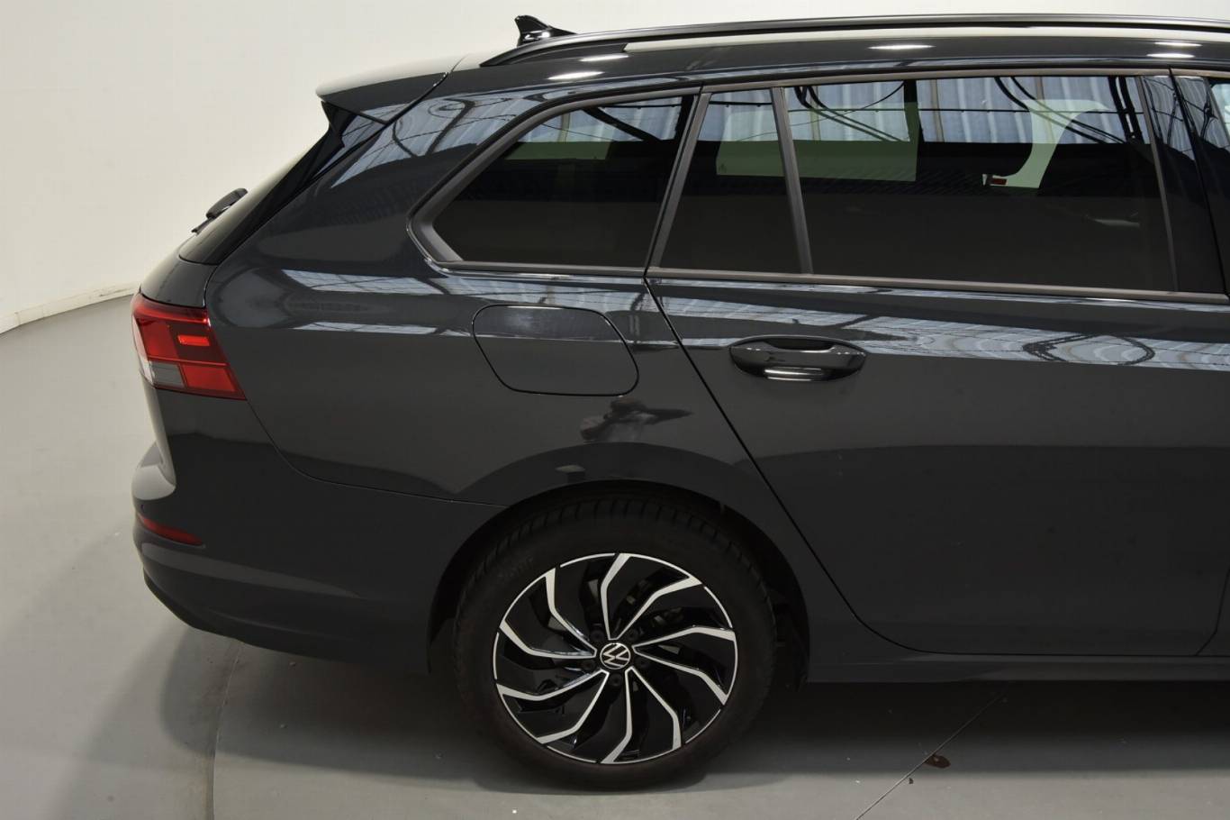 VOLKSWAGEN Golf Variant 47