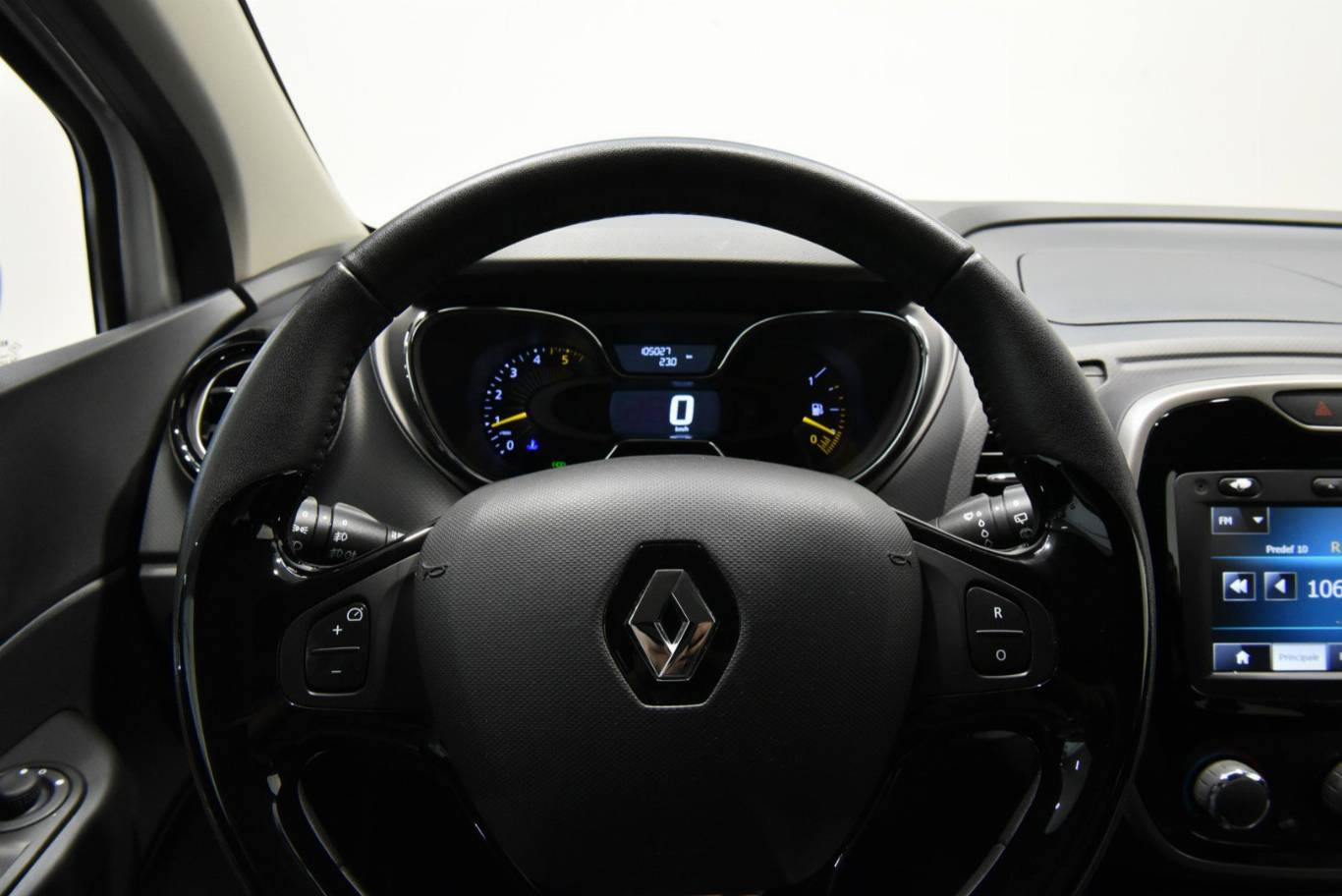 RENAULT Captur 15