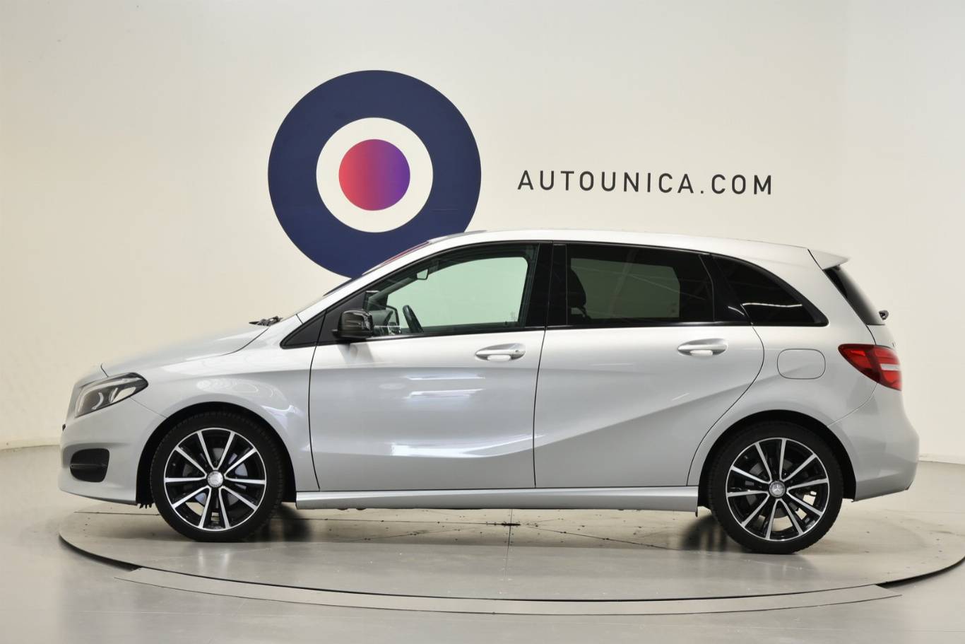 MERCEDES-BENZ B 200 31