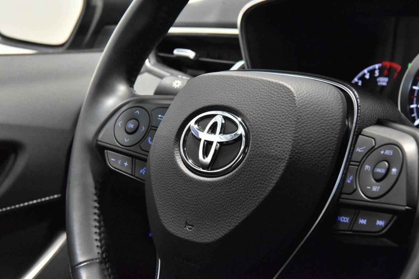 TOYOTA Corolla 24