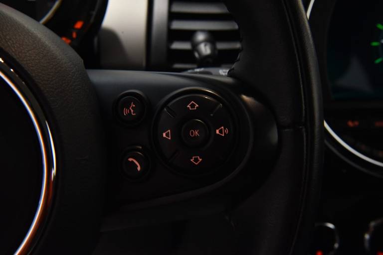 MINI Cooper D 8