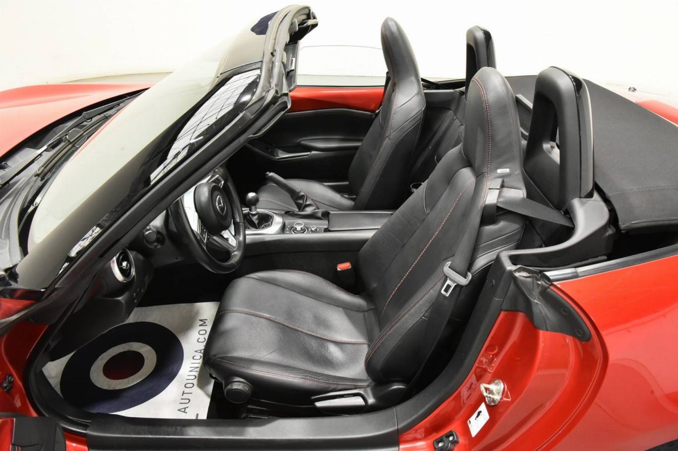 MAZDA MX-5 4