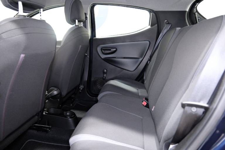 LANCIA Ypsilon 30