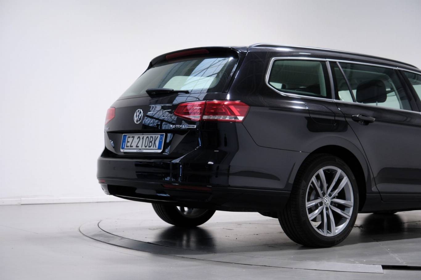 VOLKSWAGEN Passat Variant 55