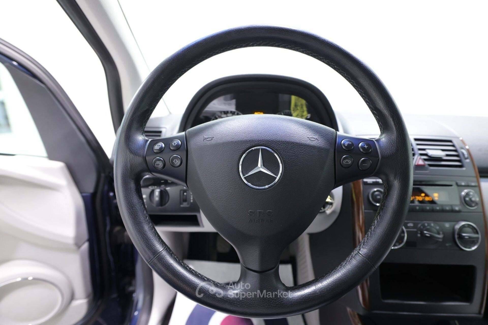 MERCEDES-BENZ Classe A
