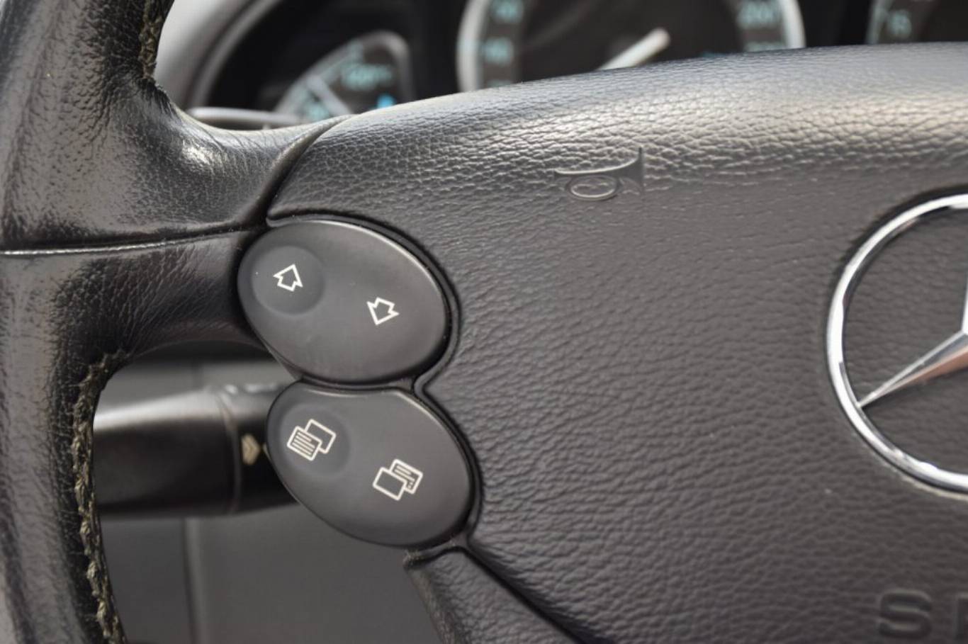 MERCEDES-BENZ SL 350 41