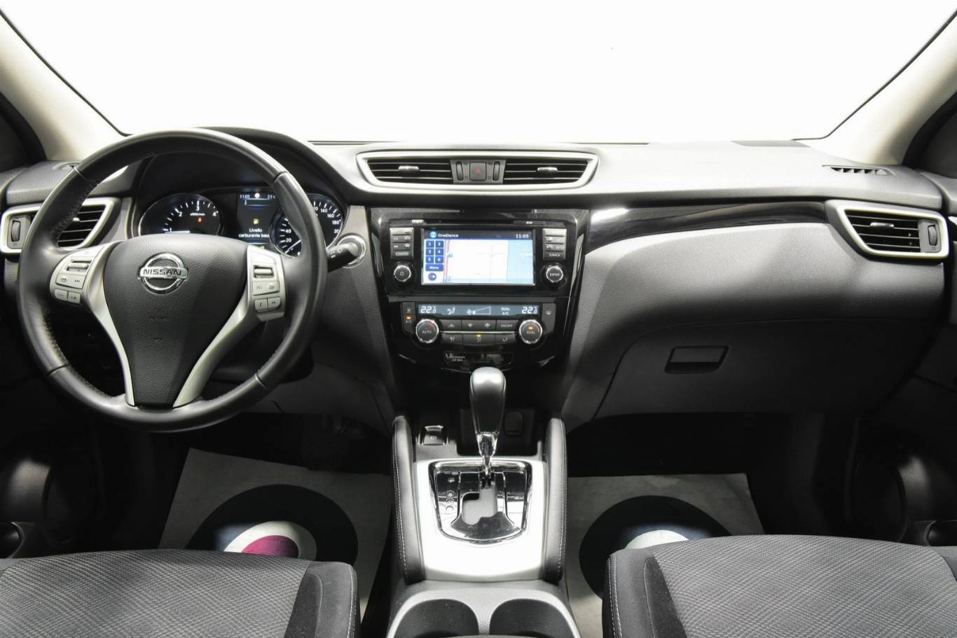NISSAN Qashqai 18