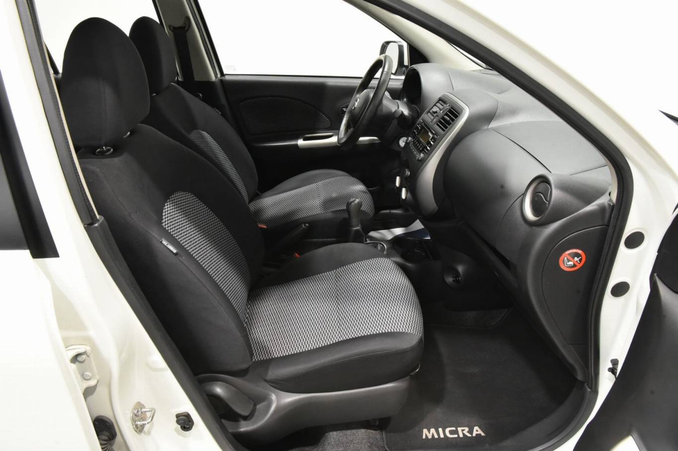 NISSAN Micra 28